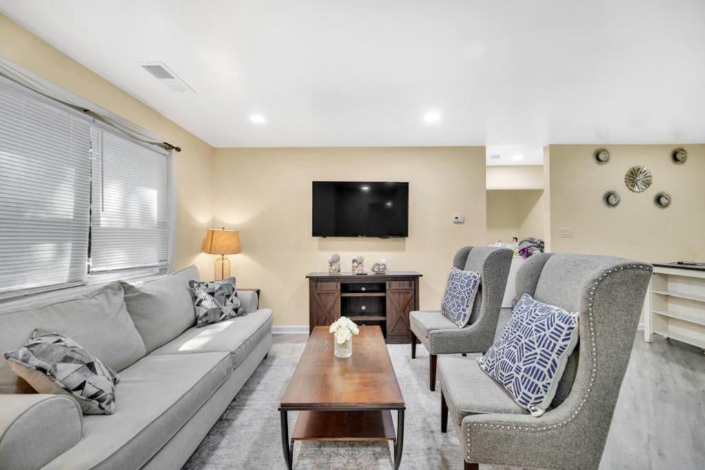 Cozy 2 Bedroom Pineville-Matthews Duplex Sleeps 8 Charlotte Esterno foto
