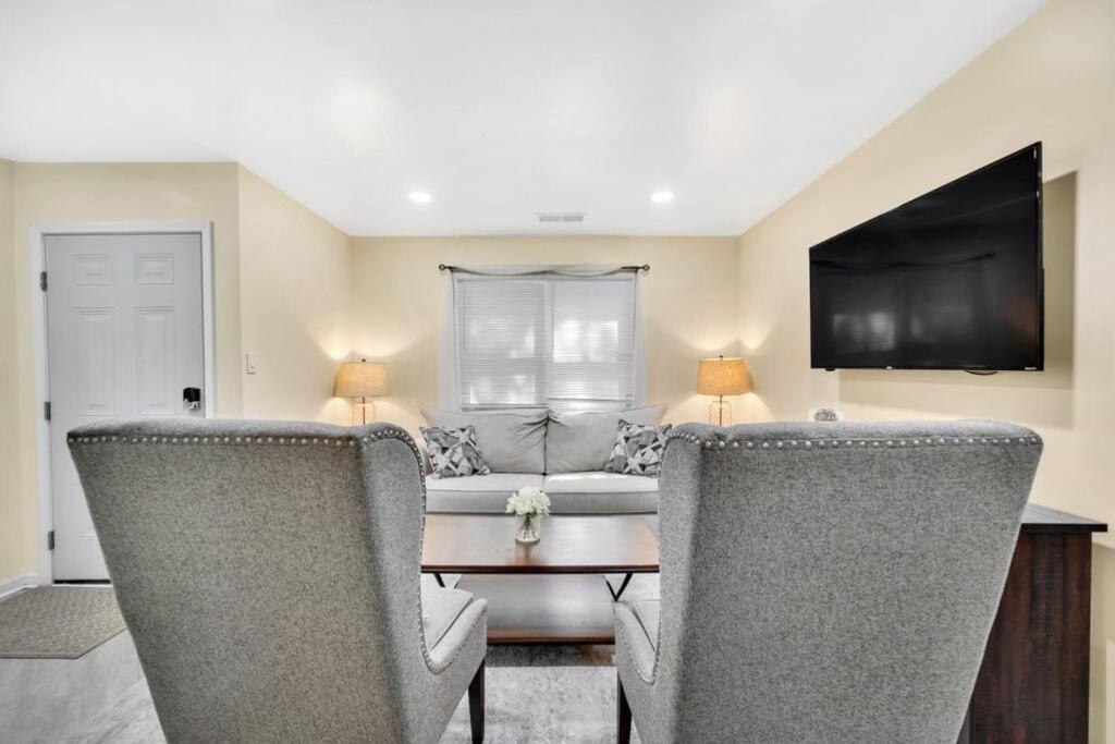 Cozy 2 Bedroom Pineville-Matthews Duplex Sleeps 8 Charlotte Esterno foto