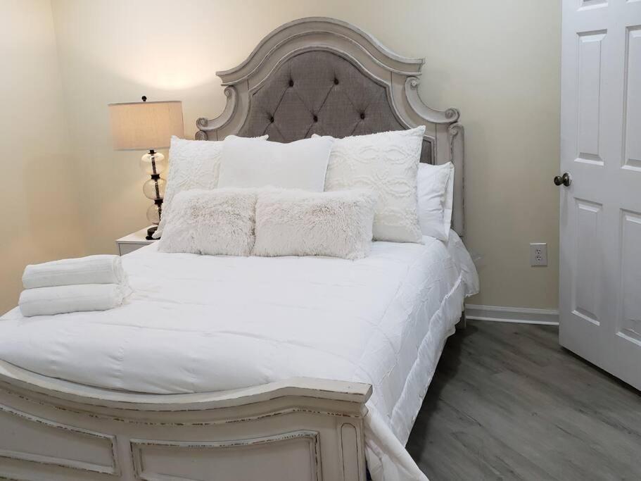 Cozy 2 Bedroom Pineville-Matthews Duplex Sleeps 8 Charlotte Esterno foto
