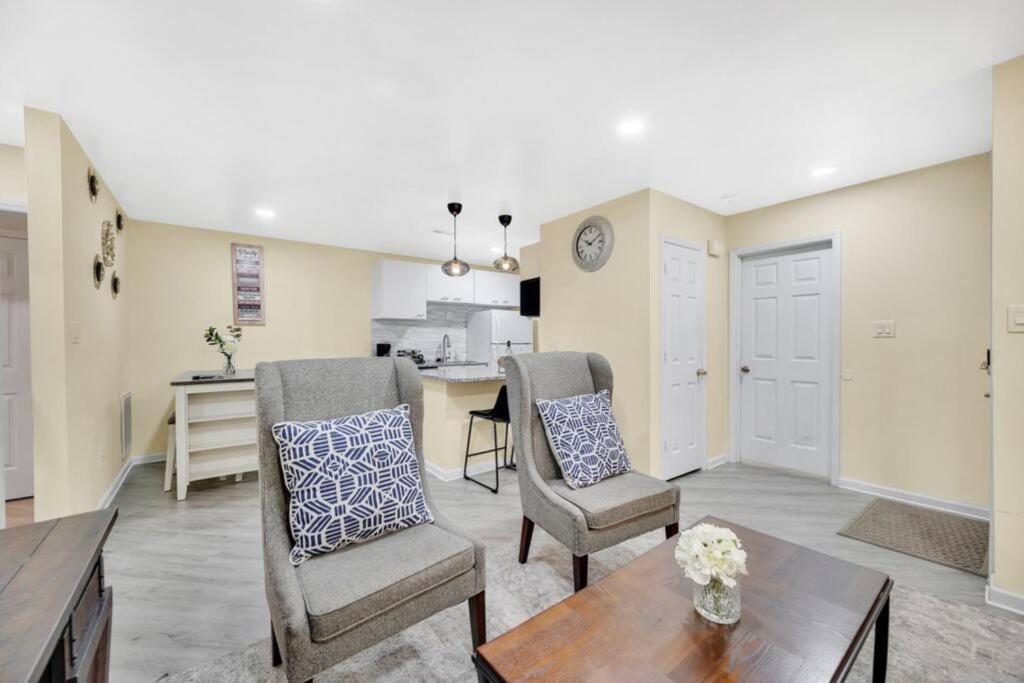 Cozy 2 Bedroom Pineville-Matthews Duplex Sleeps 8 Charlotte Esterno foto