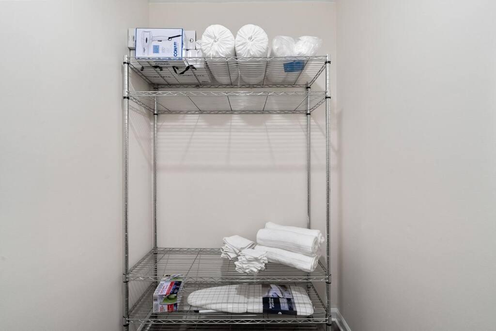 Cozy 2 Bedroom Pineville-Matthews Duplex Sleeps 8 Charlotte Esterno foto