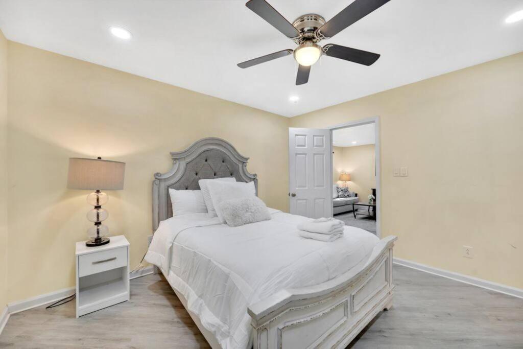 Cozy 2 Bedroom Pineville-Matthews Duplex Sleeps 8 Charlotte Esterno foto