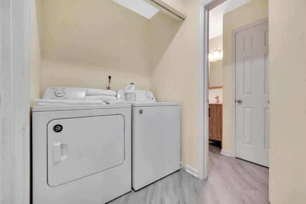 Cozy 2 Bedroom Pineville-Matthews Duplex Sleeps 8 Charlotte Esterno foto